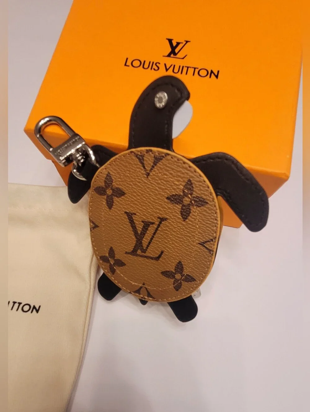 🇫🇷 Louis Vuitton Brown Monogram✨️ Turtle Bag Charm🐢 with Silver Clip🇫🇷